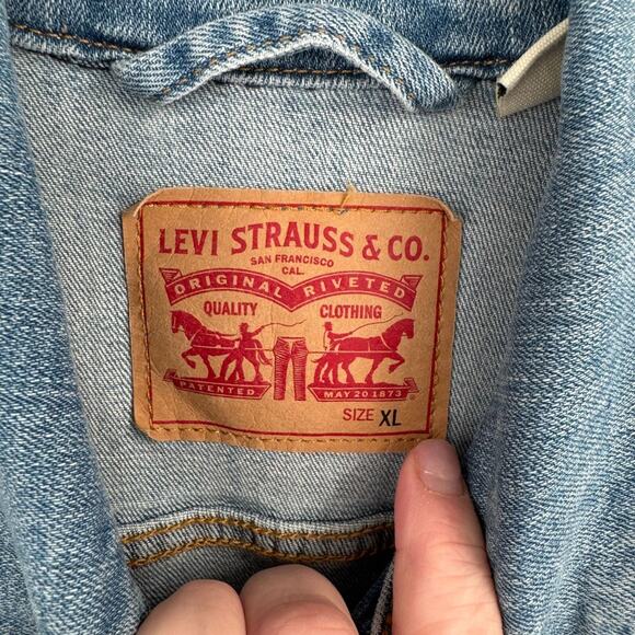 Levi's Denim Trucker Jean Jacket Juniors Size XL Blue Light Wash Denim - Picture 6 of 12